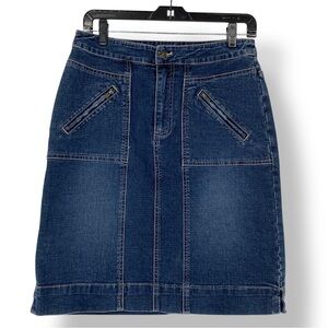 A.M.I. Blue Denim Skirt zipper detail pockets Women's Size 6